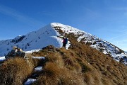 35 Comincia la neve... calziamo i ramponi.
